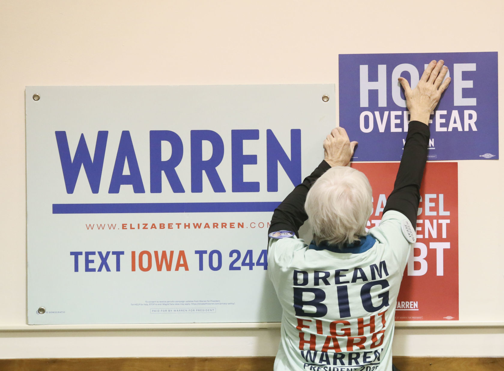 020420-ia-caucus-jg-02.JPG